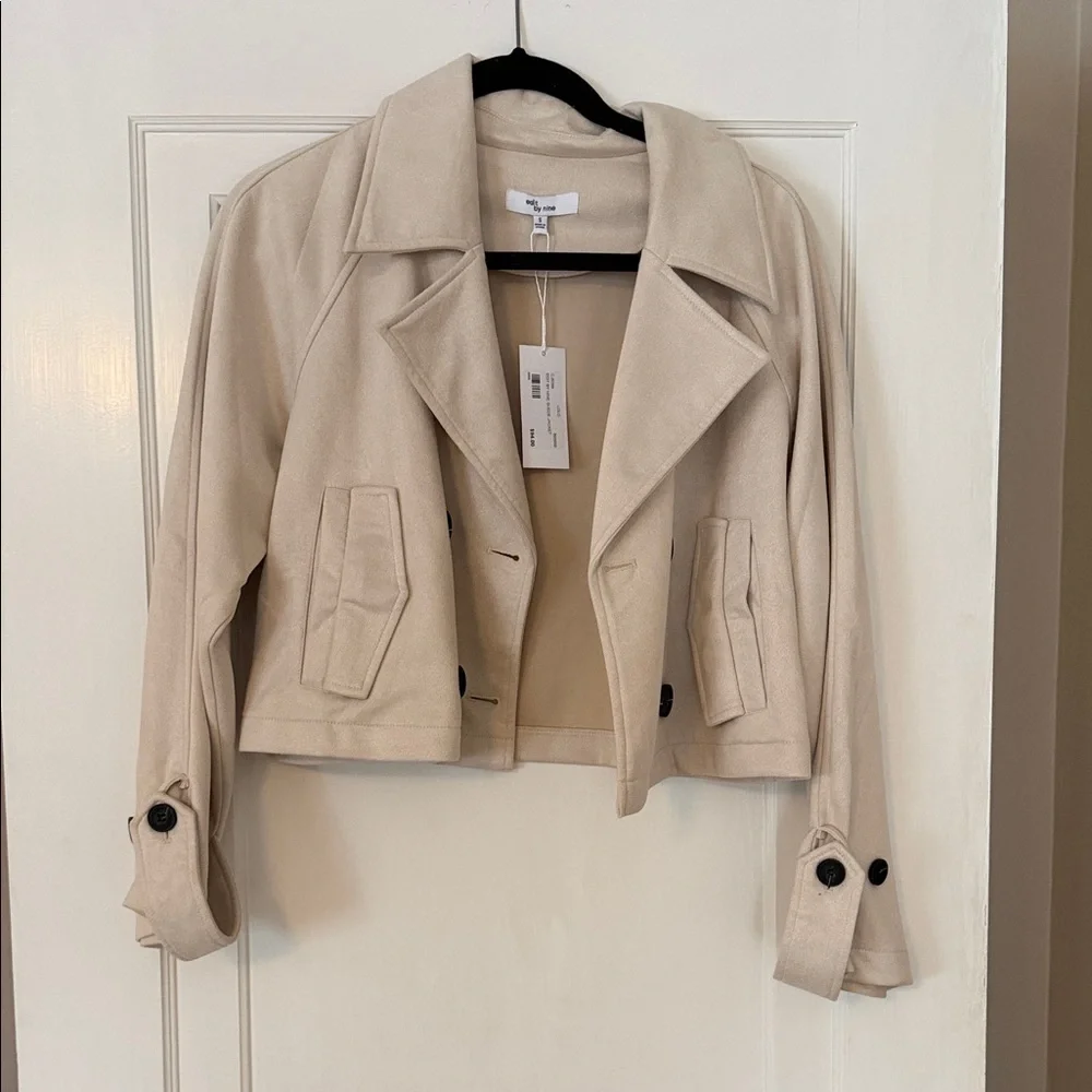 Chic Cream Trench Coat - Picture 3 of 7